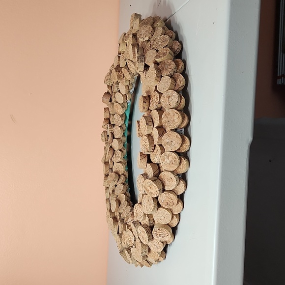 Hand Crafted Layer Natural Wine Corks Wreath / Table Decor - Picture 3 of 5